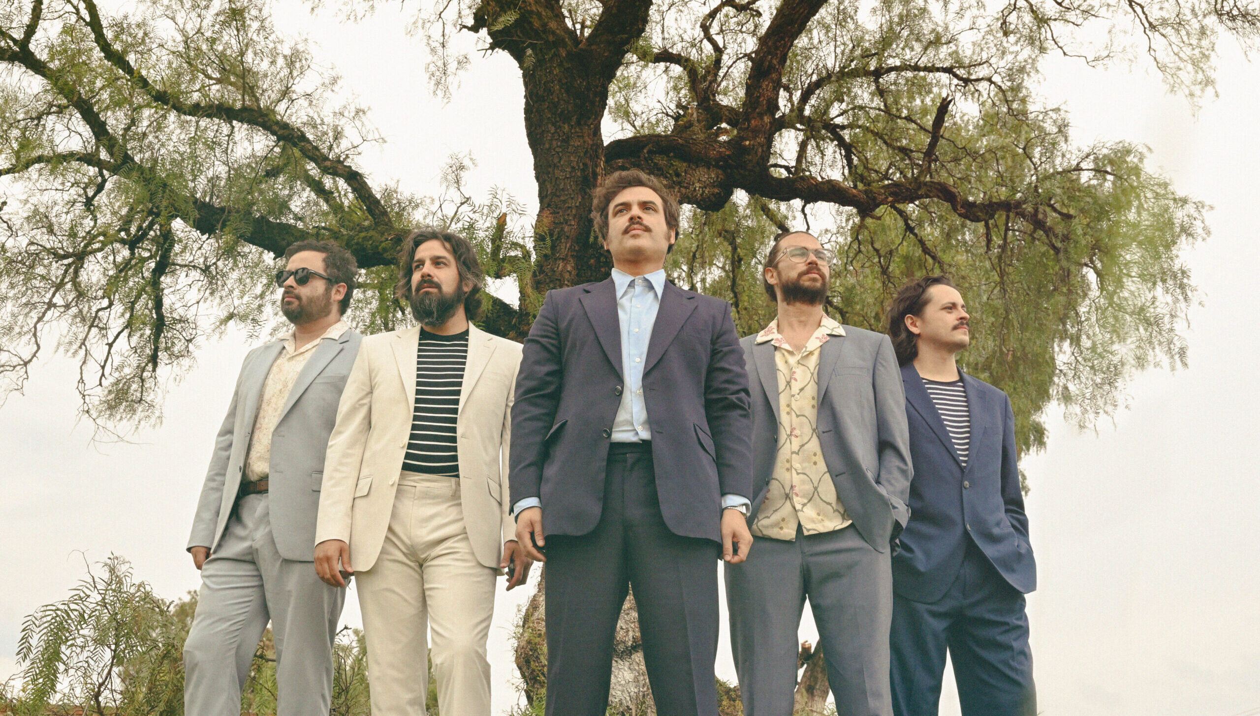 Mexican Band Enjambre Brings Romantic Rock Back to Chicago